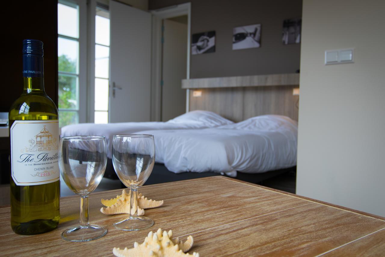 Roompot Strandplevier Hotelsuites Де Коох Екстериор снимка