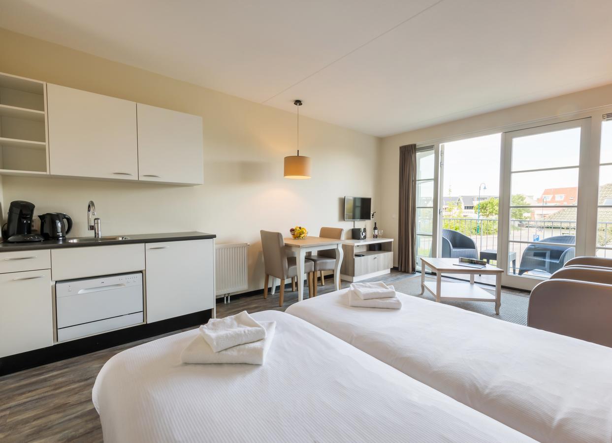 Roompot Strandplevier Hotelsuites Де Коох Екстериор снимка